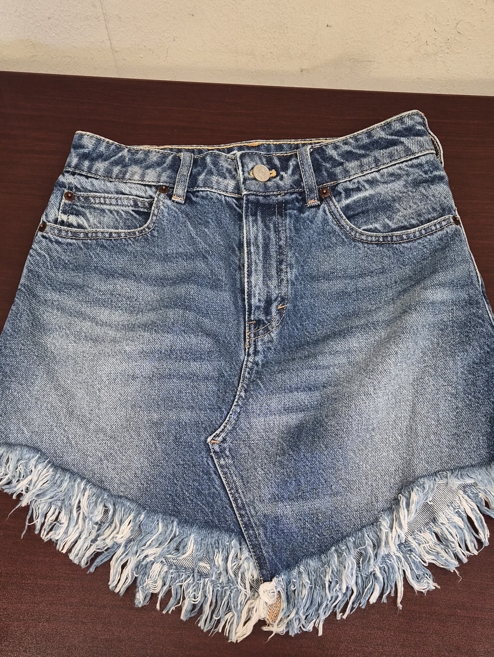 We The Free Light Blue Frayed Hem Denim Shorts Size 24